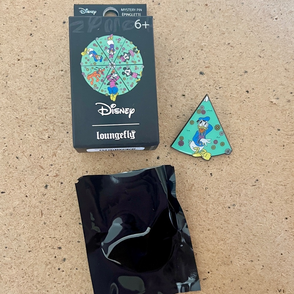 Disney Loungefly Pin Mickey and Friends Flower Field Puzzle Series Donald Duck